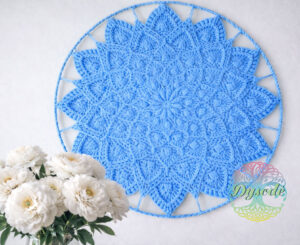 perlo melyna mandala lotosas